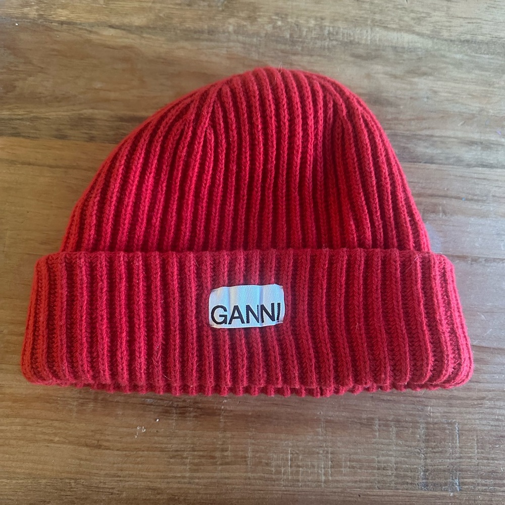 Ganni Red Ribbed Beanie